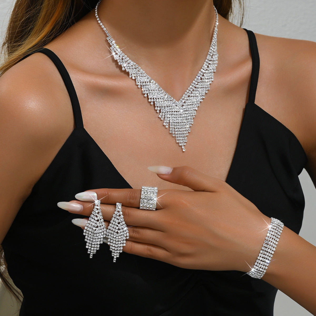 Women’s Rhinestone Jewelry Set – Necklace, Earrings, Bracelet & Ring