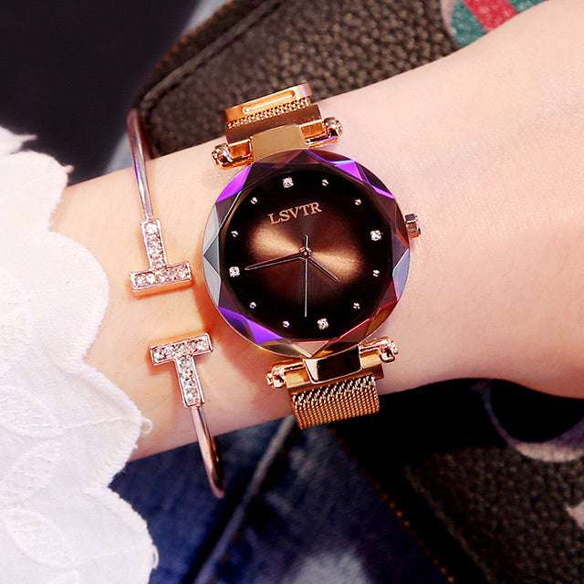 Women’s Fashion Quartz Watch – Creative Magnet Strap, Floral Cut Mirror Design